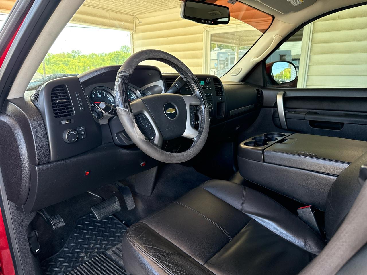 Chevrolet Silverado 1500 LT Crew Cab 4WD 2012