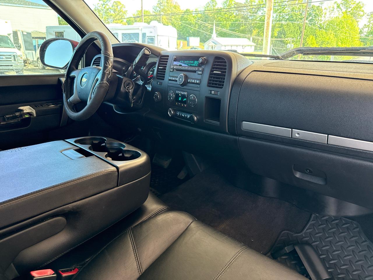 Chevrolet Silverado 1500 LT Crew Cab 4WD 2012