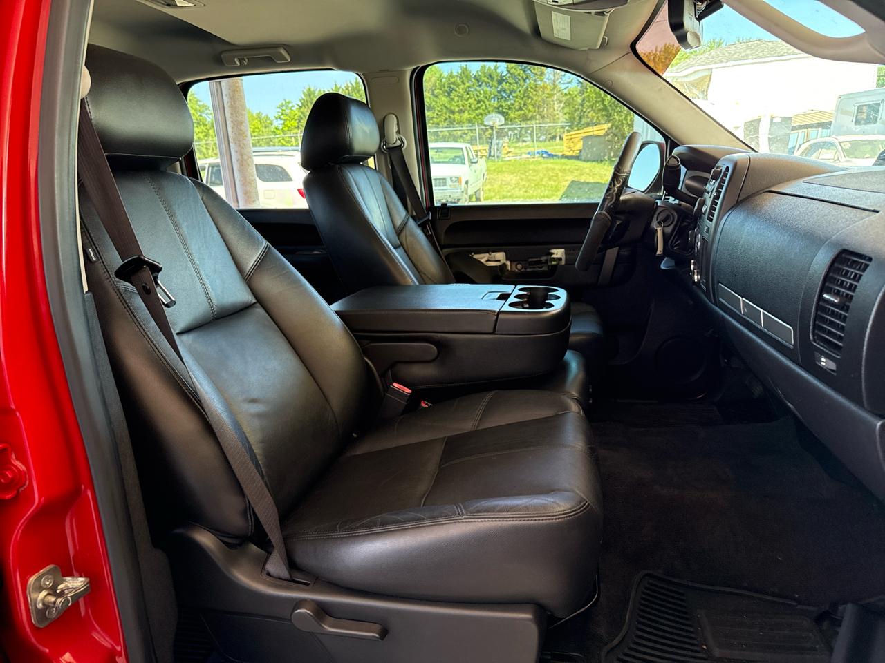 Chevrolet Silverado 1500 LT Crew Cab 4WD 2012