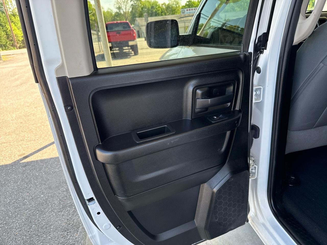 RAM 1500 Classic Tradesman Quad Cab 2WD 2020