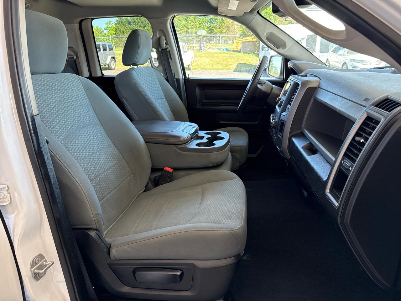 RAM 1500 Classic Tradesman Quad Cab 2WD 2020