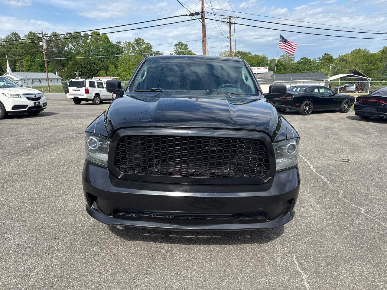 RAM 1500 Tradesman Crew Cab SWB 4WD 2014