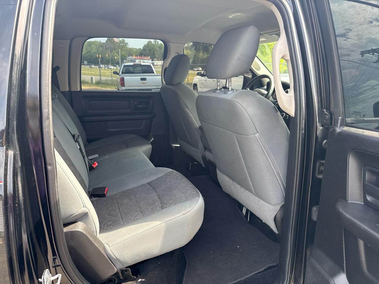 RAM 1500 Tradesman Crew Cab SWB 4WD 2014