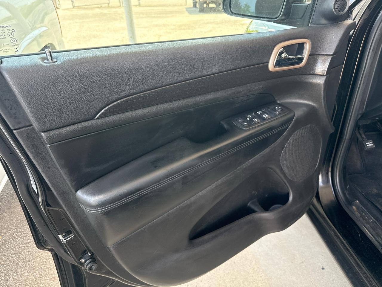 Jeep Grand Cherokee Laredo 4WD 2017