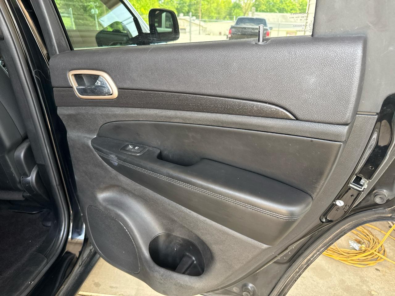 Jeep Grand Cherokee Laredo 4WD 2017