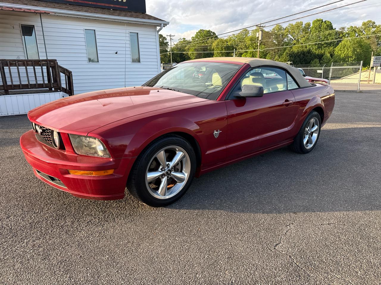 Ford Mustang GT convertible 2009