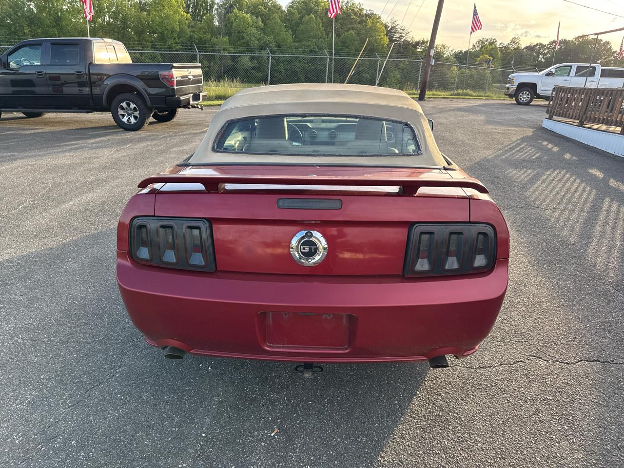 Ford Mustang GT convertible 2009