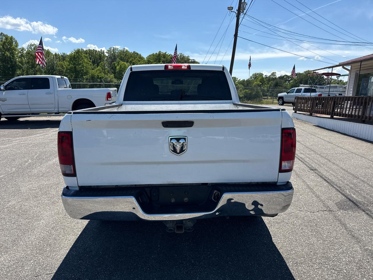 RAM 1500 Classic Tradesman Crew Cab SWB 2WD 2020