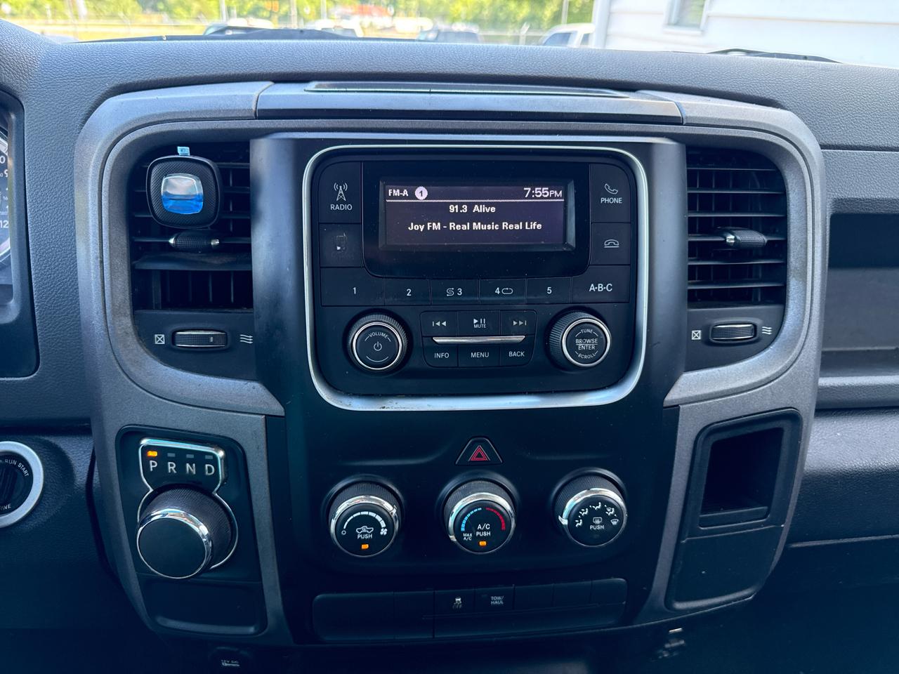 RAM 1500 Classic Tradesman Crew Cab SWB 2WD 2020