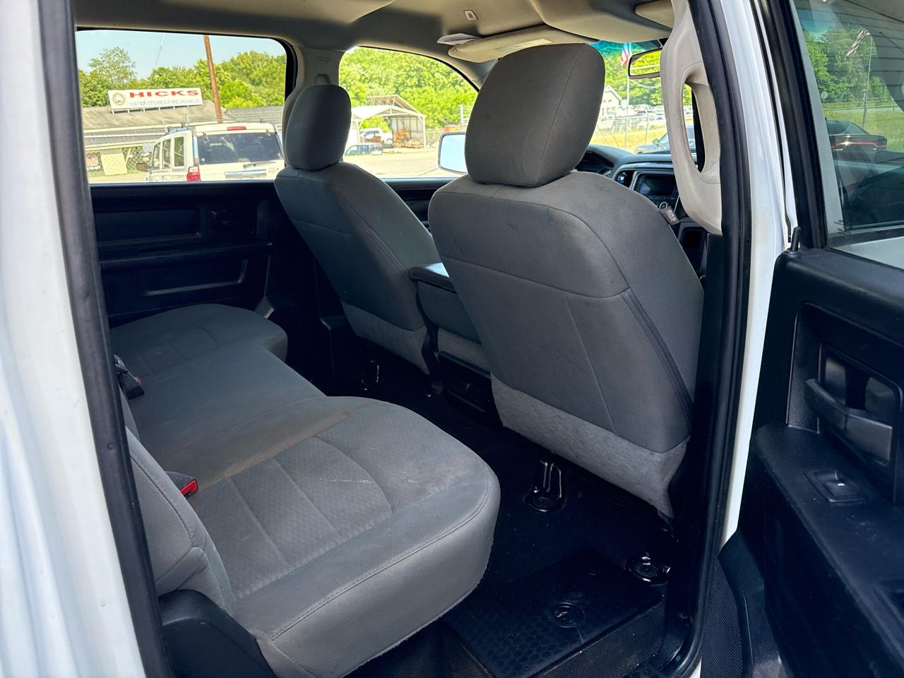 RAM 1500 Classic Tradesman Crew Cab SWB 2WD 2020