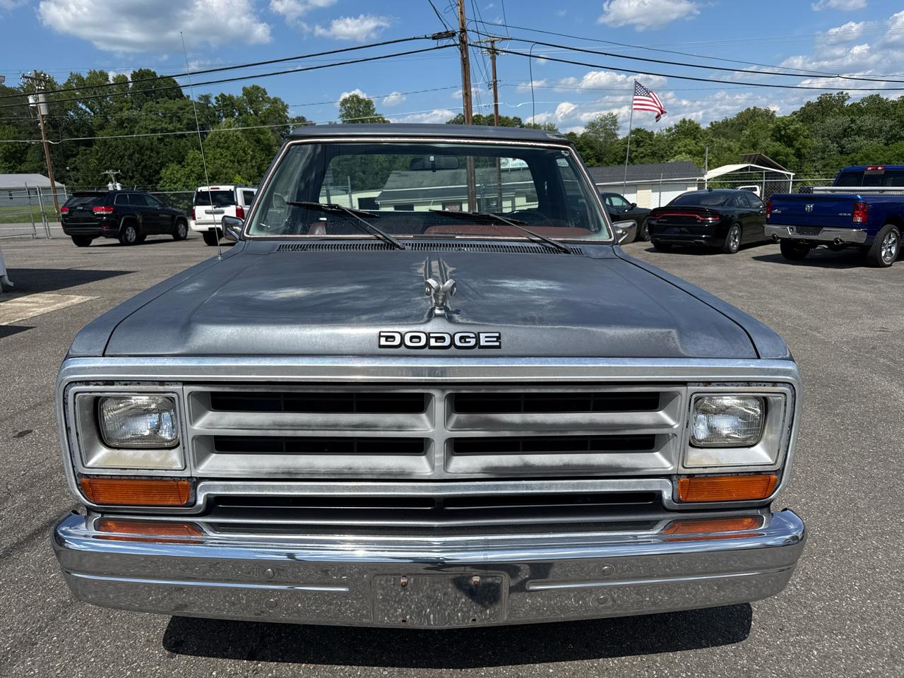 Dodge D100 Custom 2WD 1987