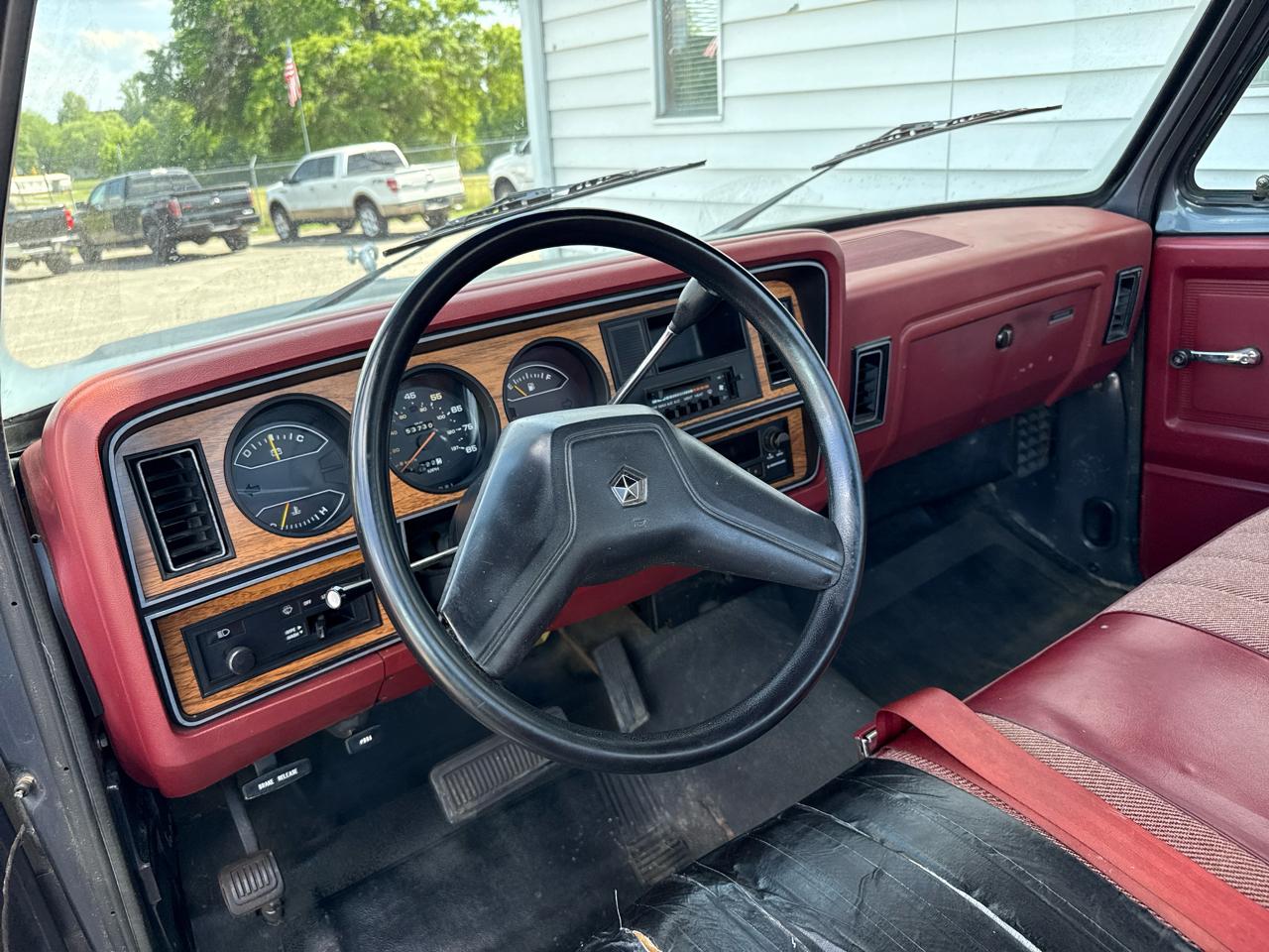 Dodge D100 Custom 2WD 1987