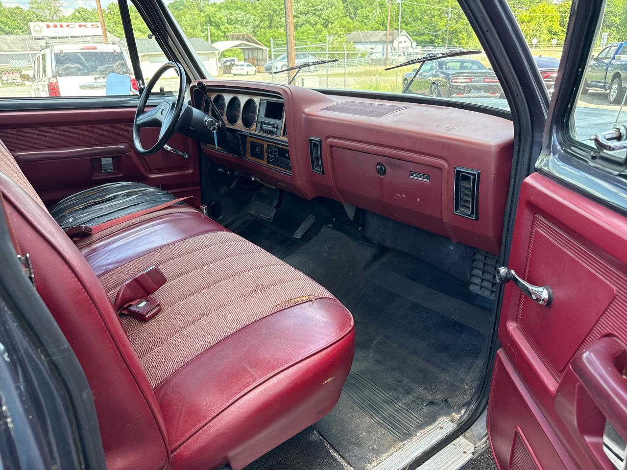 Dodge D100 Custom 2WD 1987