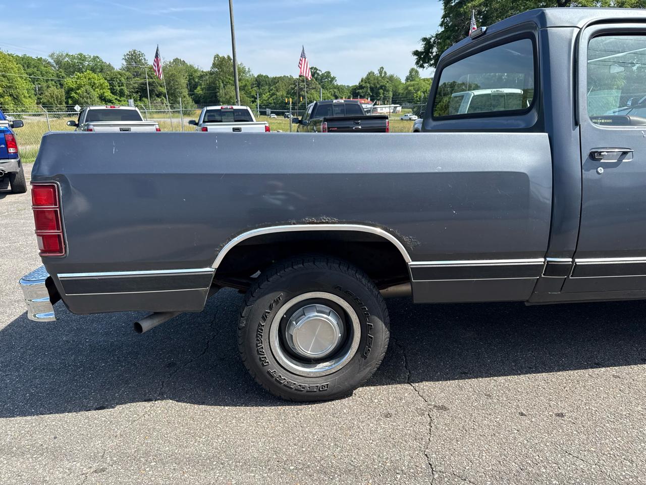 Dodge D100 Custom 2WD 1987