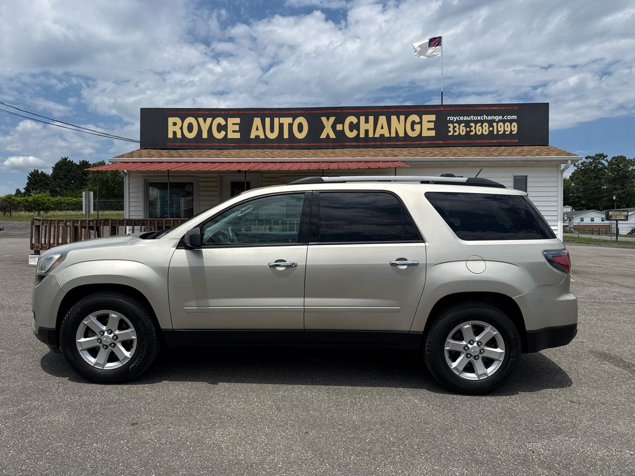 GMC Acadia SLE-1 FWD 2014