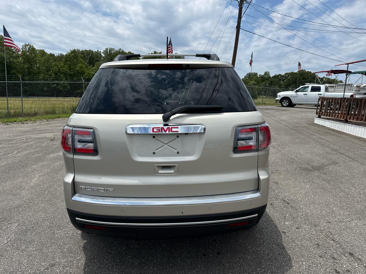 GMC Acadia SLE-1 FWD 2014