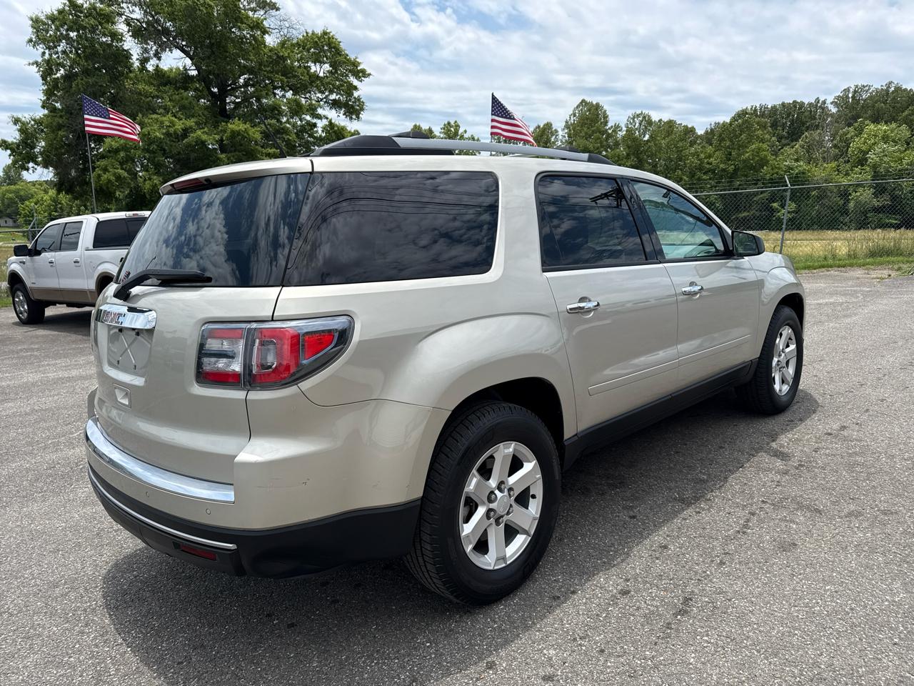 GMC Acadia SLE-1 FWD 2014