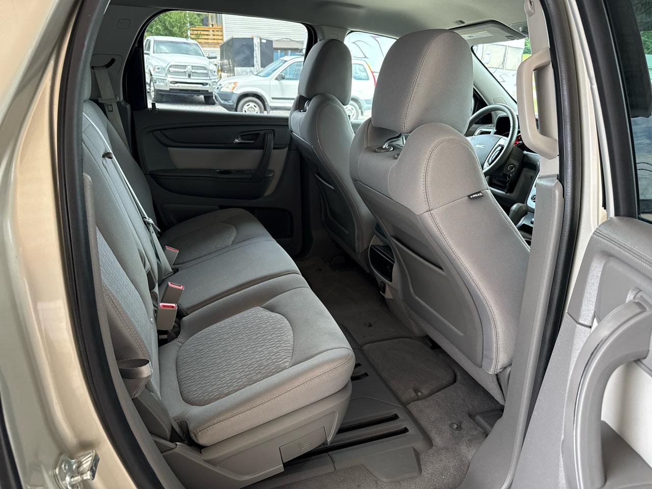 GMC Acadia SLE-1 FWD 2014