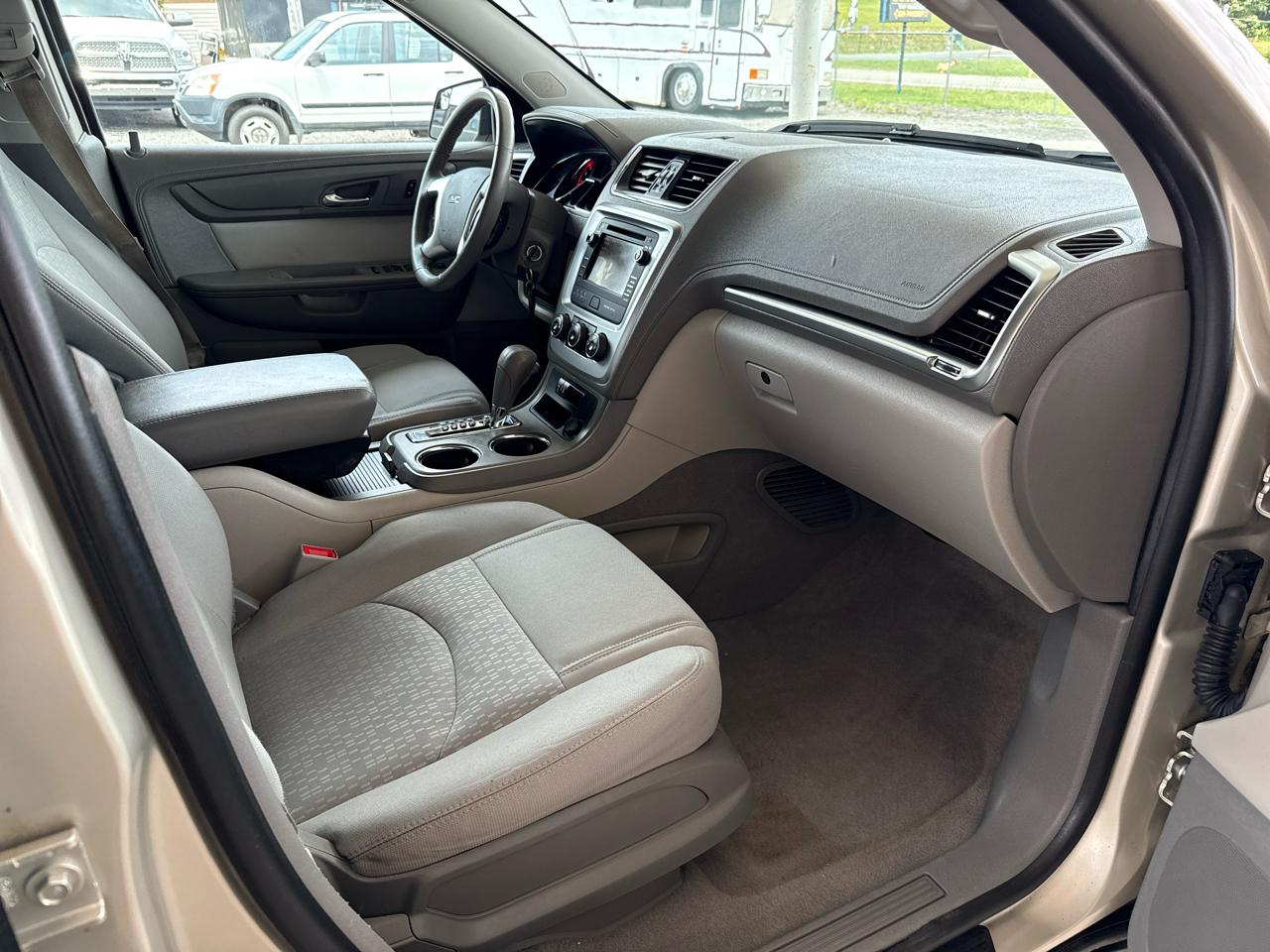 GMC Acadia SLE-1 FWD 2014
