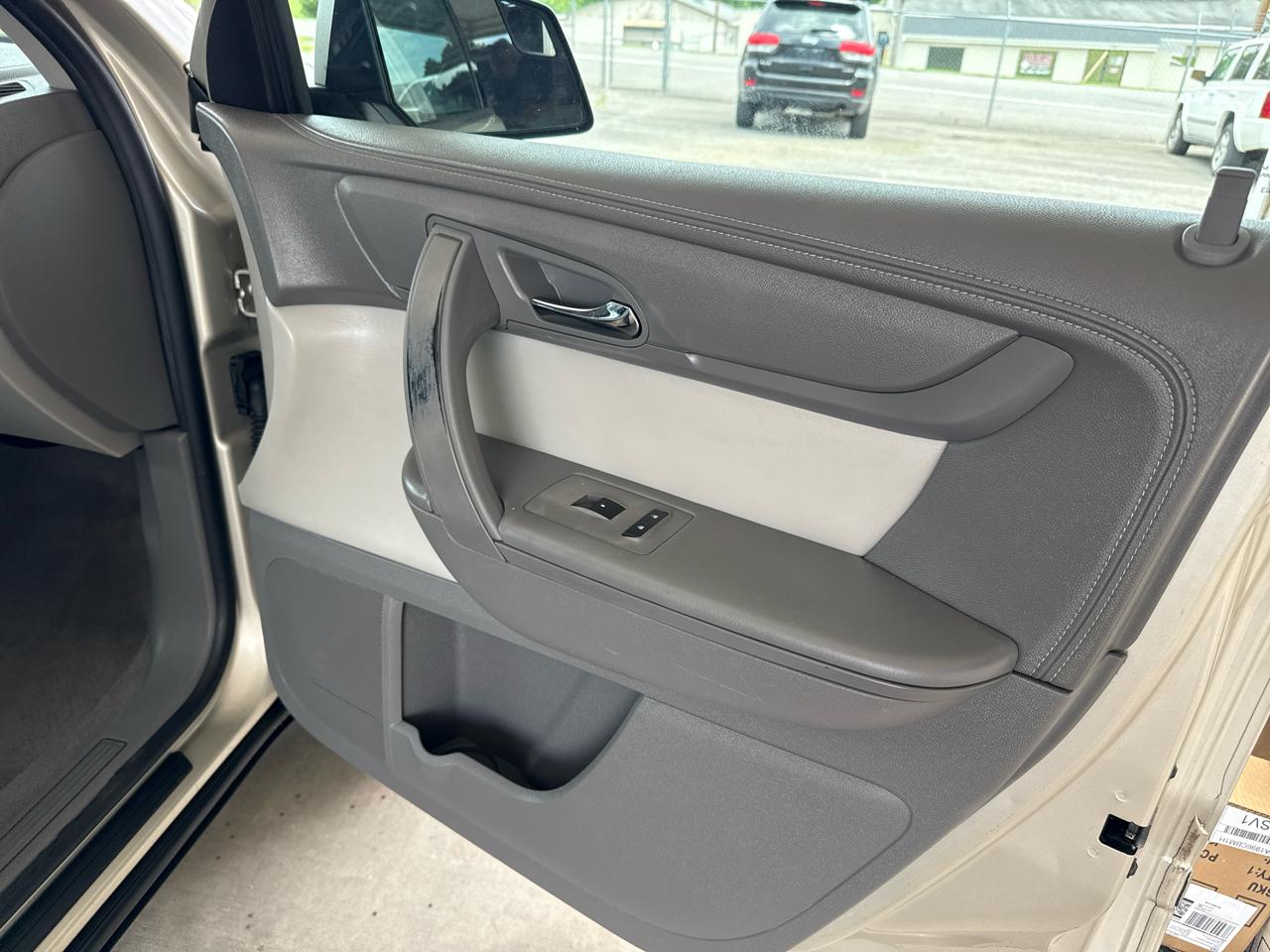 GMC Acadia SLE-1 FWD 2014