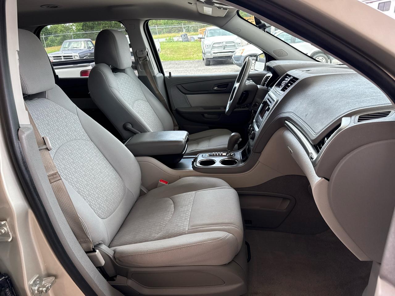 GMC Acadia SLE-1 FWD 2014