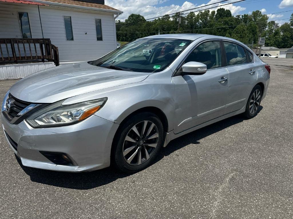 Nissan Altima  2016