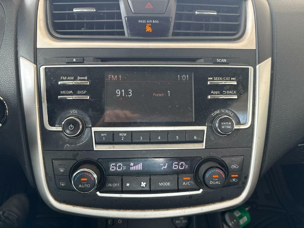 Nissan Altima  2016