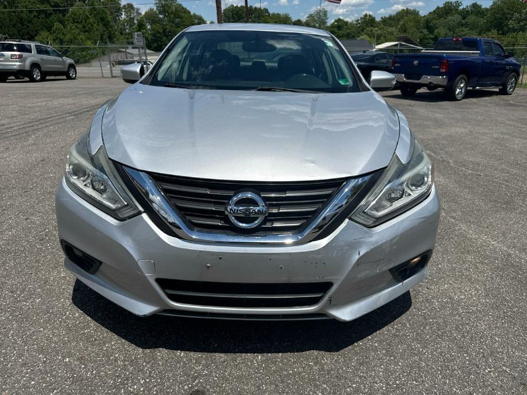 Nissan Altima  2016