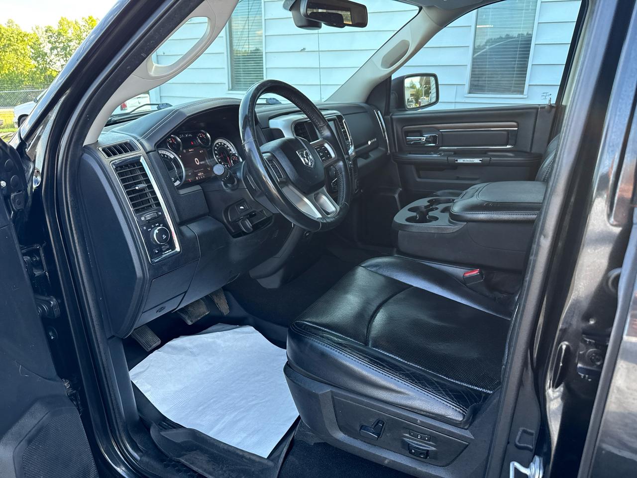 RAM 1500 Laramie Quad Cab 2WD 2017