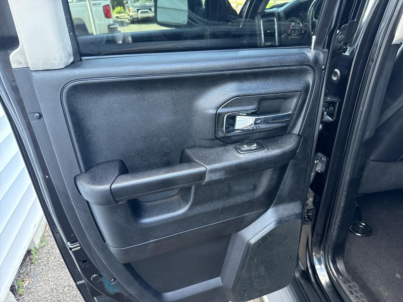 RAM 1500 Laramie Quad Cab 2WD 2017