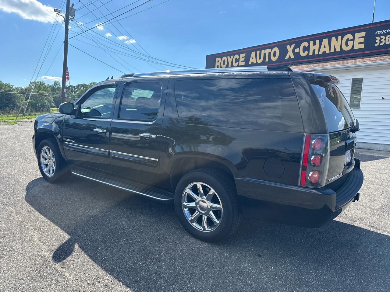 GMC Yukon Denali XL AWD 2008