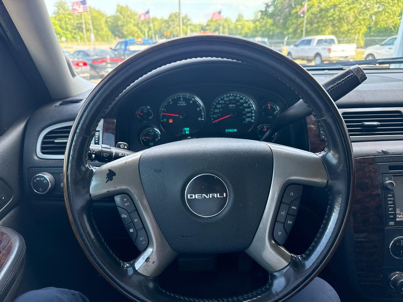 GMC Yukon Denali XL AWD 2008