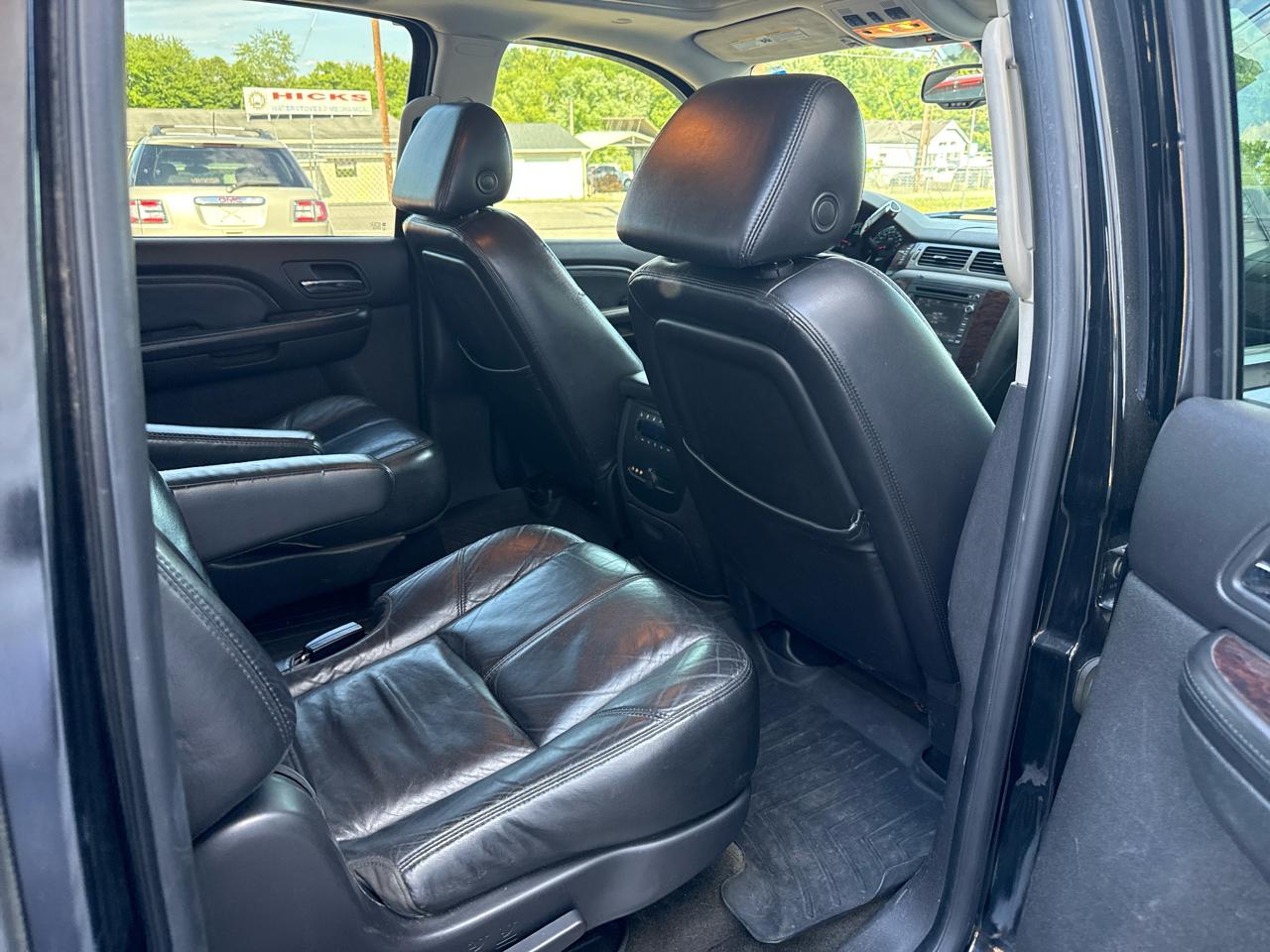GMC Yukon Denali XL AWD 2008