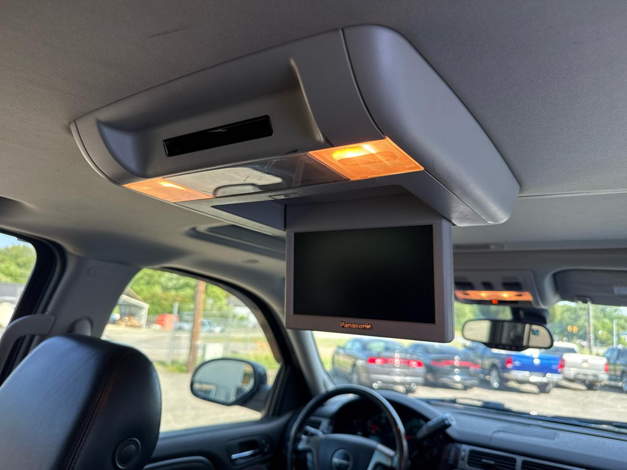 GMC Yukon Denali XL AWD 2008
