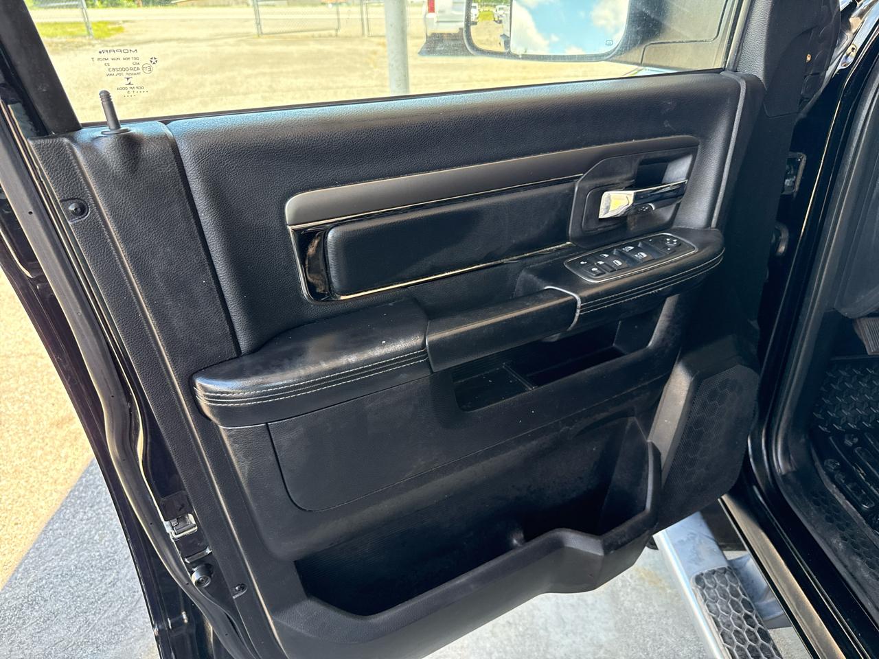 RAM 1500 Sport Crew Cab 4WD 2013