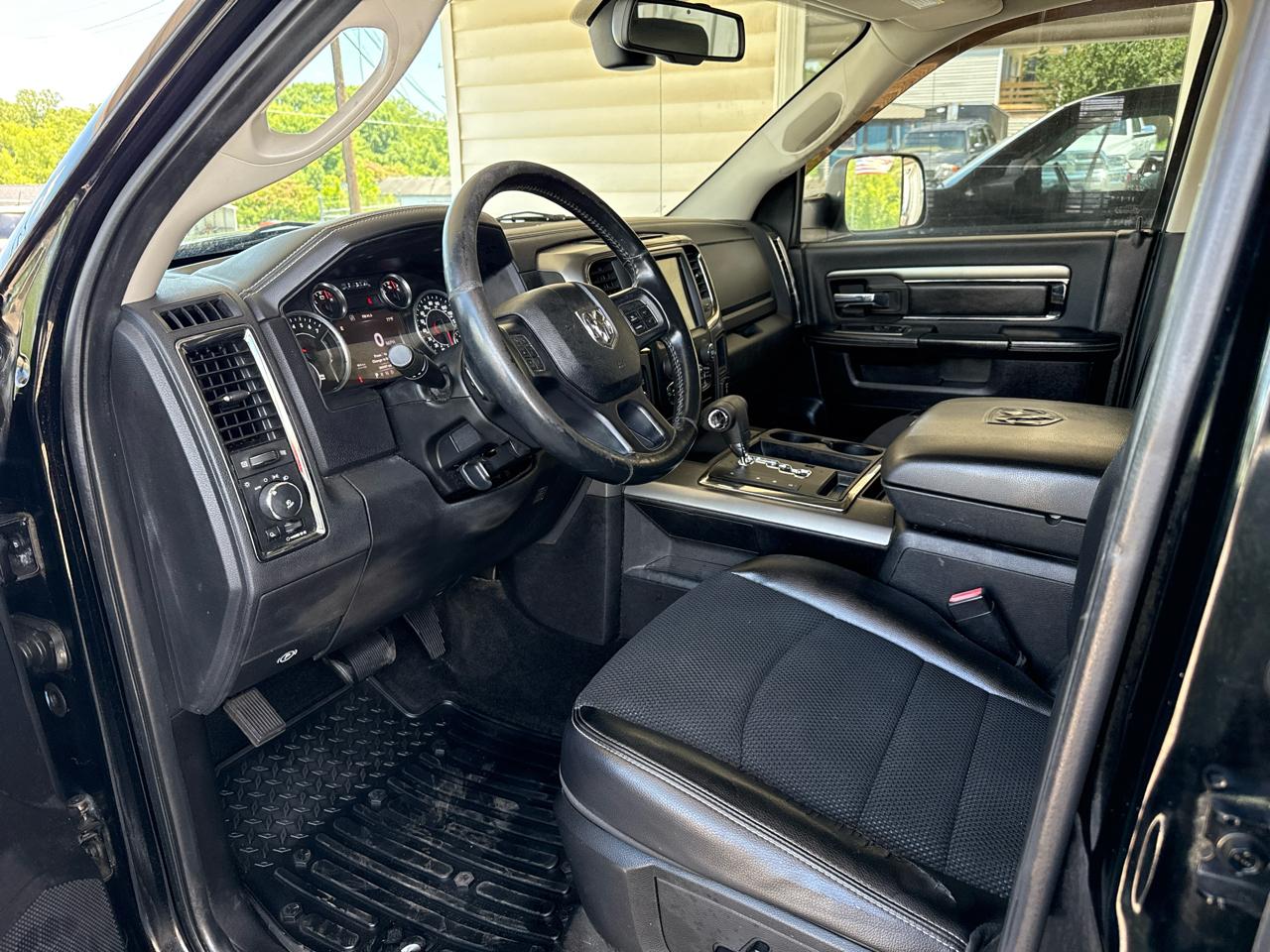 RAM 1500 Sport Crew Cab 4WD 2013