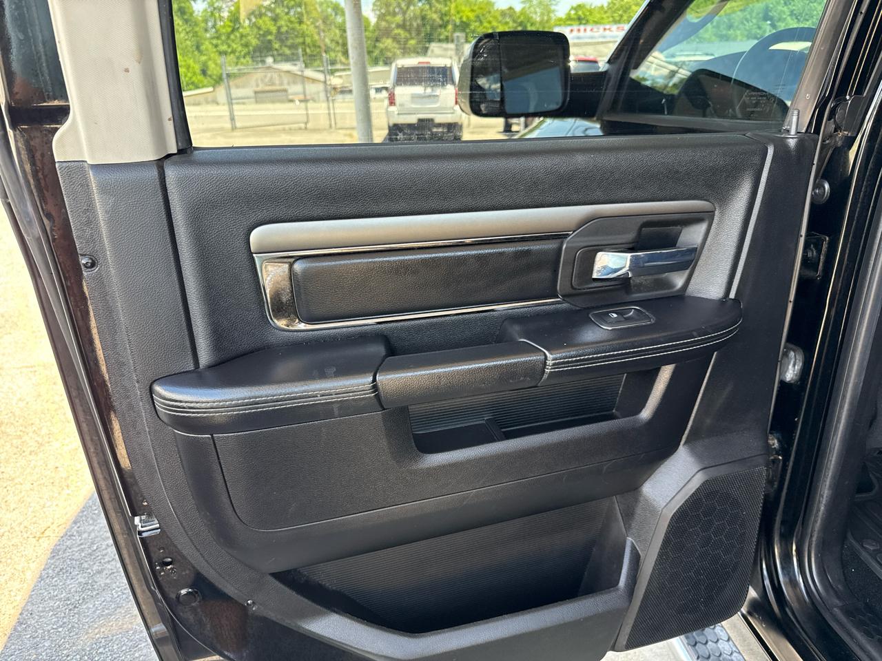 RAM 1500 Sport Crew Cab 4WD 2013