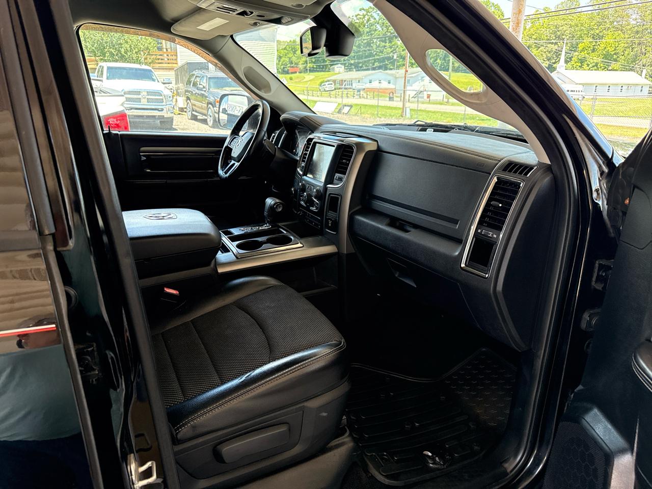 RAM 1500 Sport Crew Cab 4WD 2013