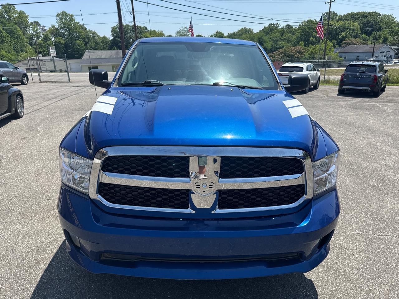 RAM 1500 Tradesman Crew Cab SWB 4WD 2016