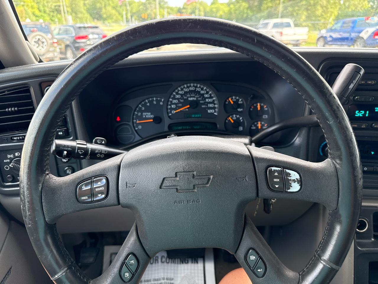 Chevrolet Suburban LT 2500 4WD 2004