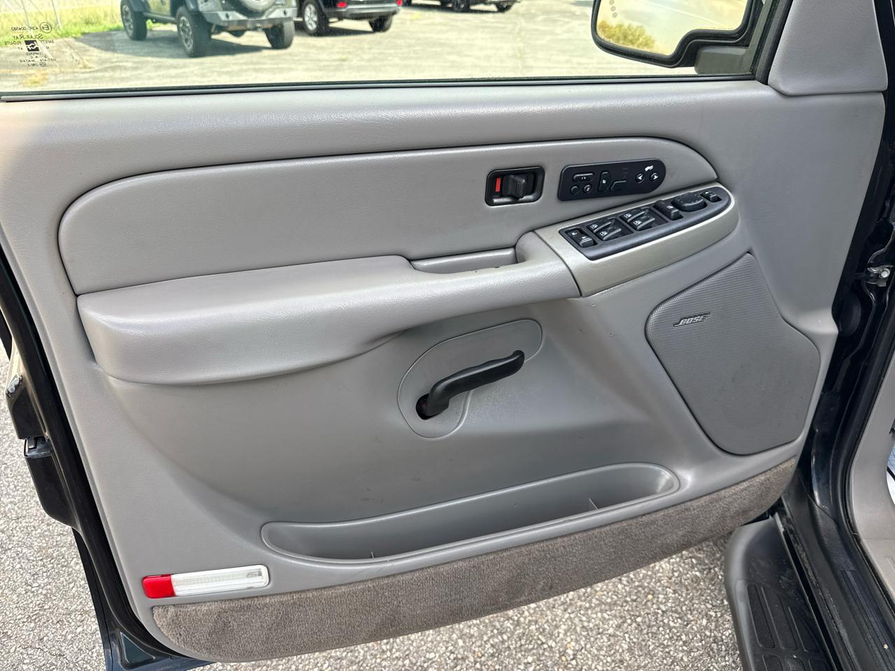 Chevrolet Suburban LT 2500 4WD 2004