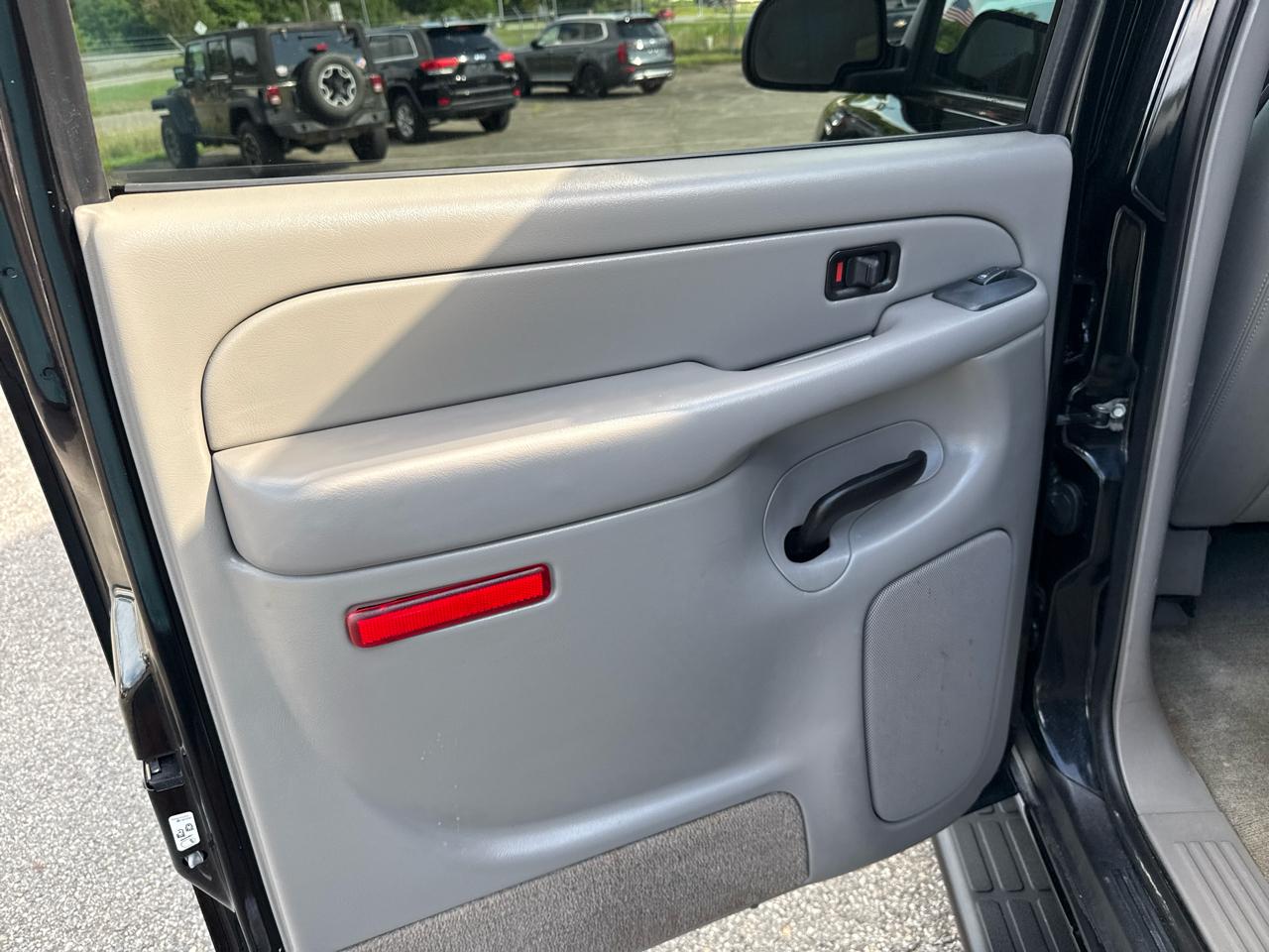 Chevrolet Suburban LT 2500 4WD 2004