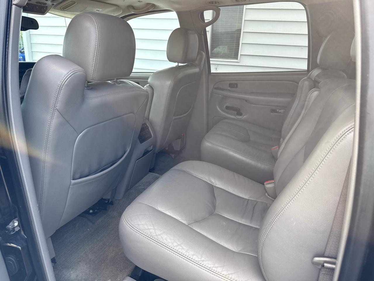 Chevrolet Suburban LT 2500 4WD 2004