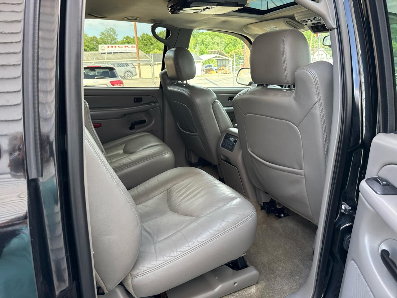 Chevrolet Suburban LT 2500 4WD 2004