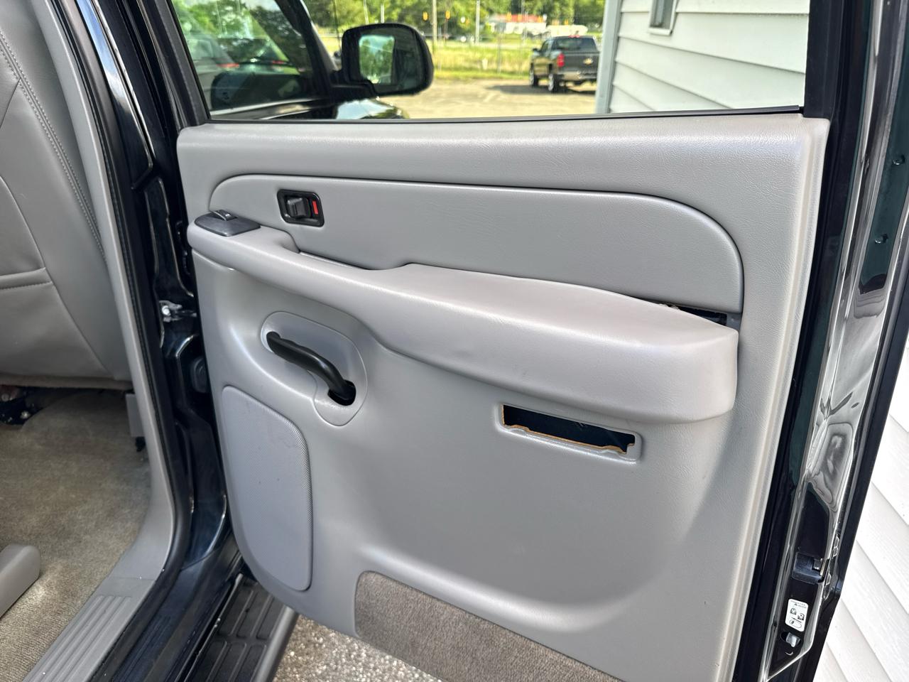 Chevrolet Suburban LT 2500 4WD 2004
