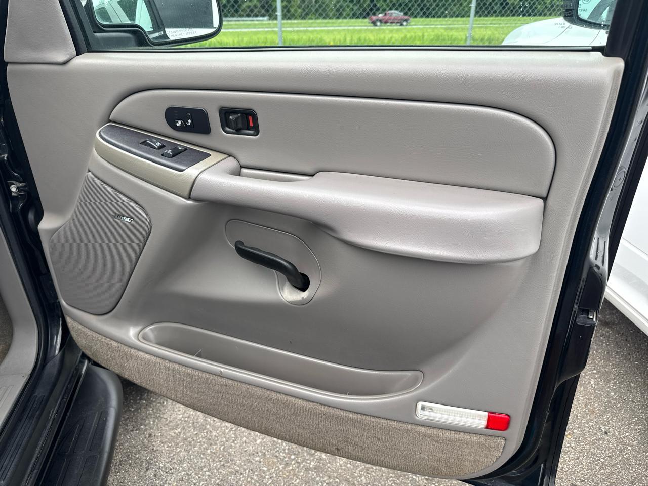 Chevrolet Suburban LT 2500 4WD 2004