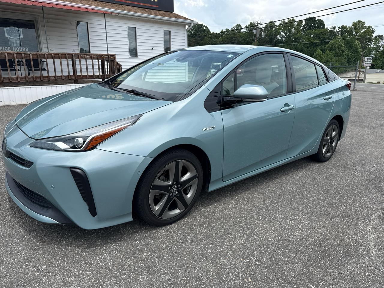 Toyota Prius XLE 2019