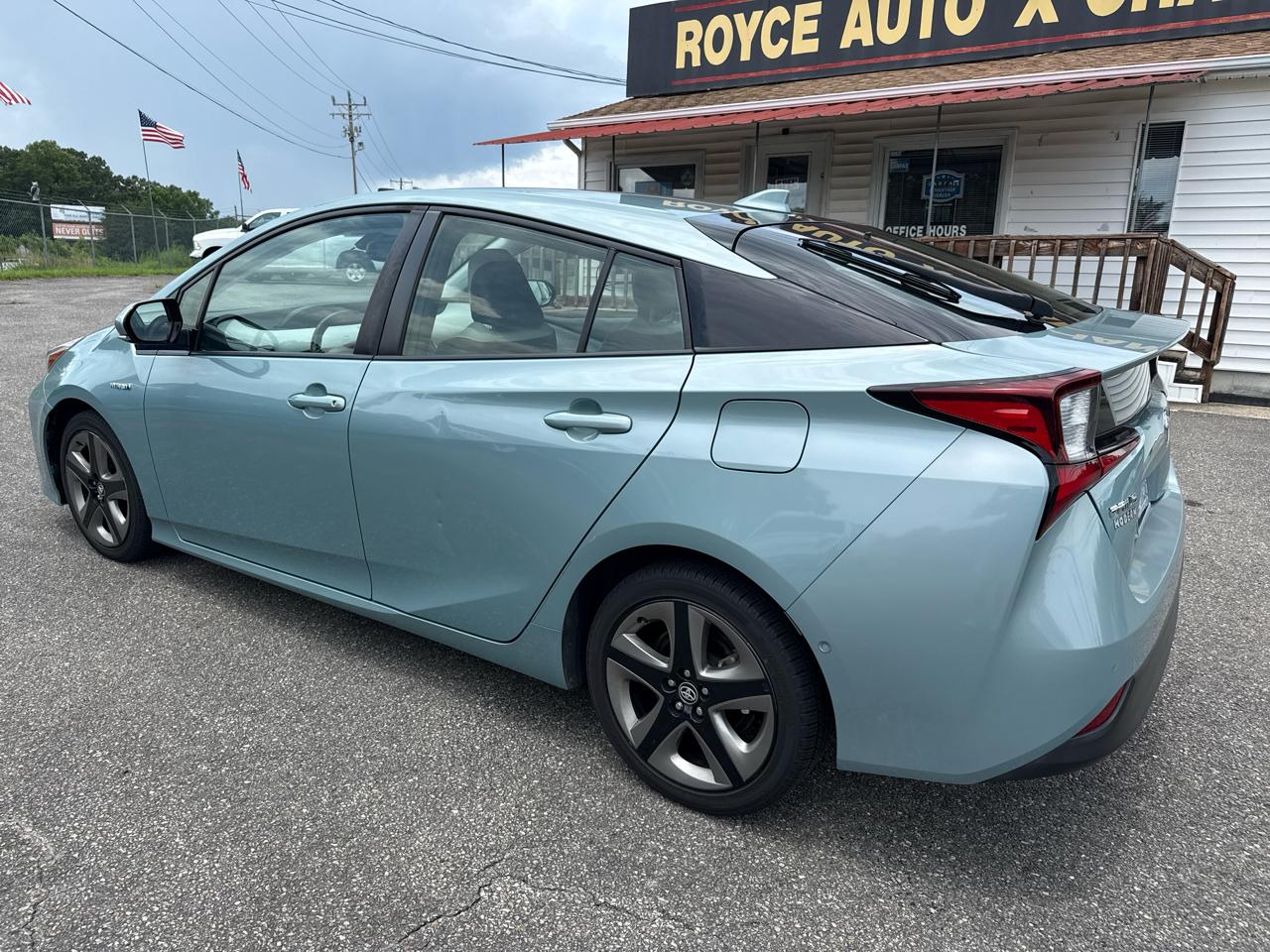 Toyota Prius XLE 2019