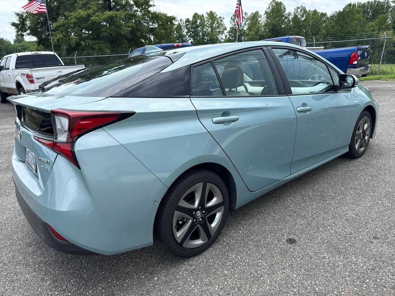 Toyota Prius XLE 2019
