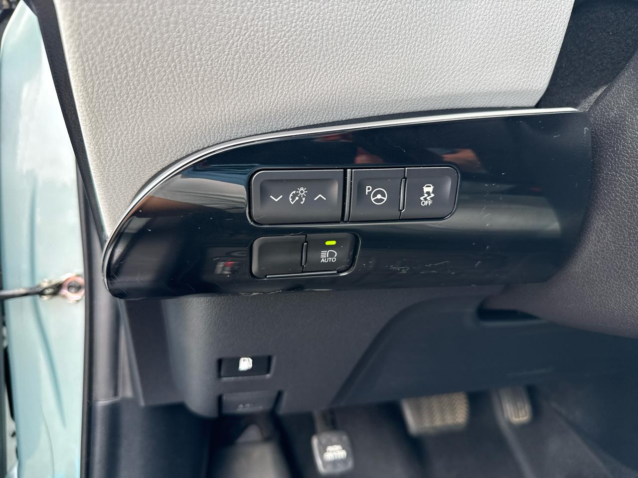 Toyota Prius XLE 2019